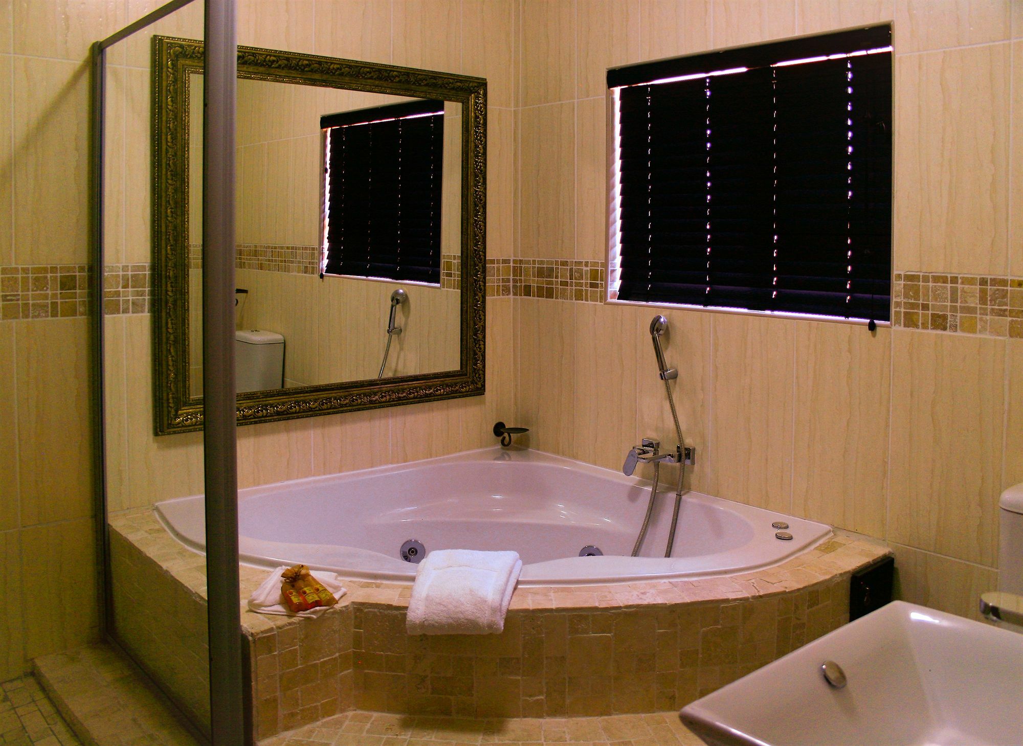 Eco Park Lodge Центуріон Екстер'єр фото